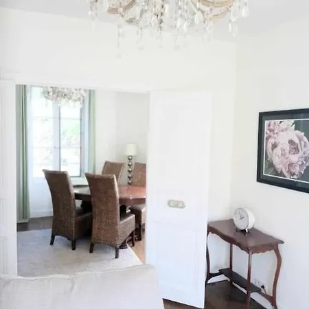 Centre Town House Free Wifi Montembœuf