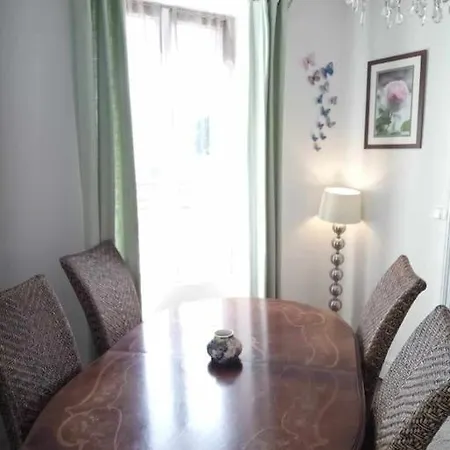 Centre Town House Free Wifi Tatil Evi