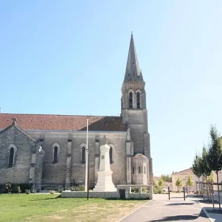 Centre Town House Free Wifi Montembœuf