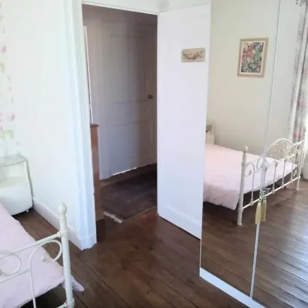 Centre Town House Free Wifi *