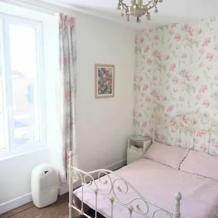 Centre Town House Free Wifi Tatil Evi