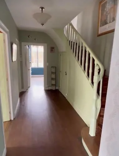 Centre Town House Free Wifi Сasa de vacaciones *