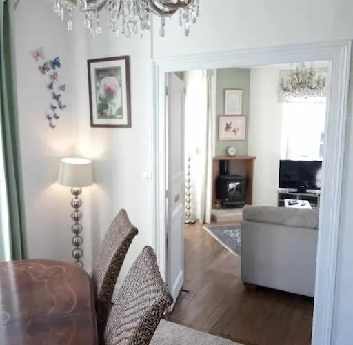 Сasa de vacaciones Centre Town House Free Wifi